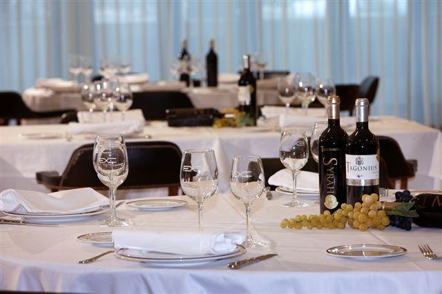 Foxa Valladolid Restaurant photo